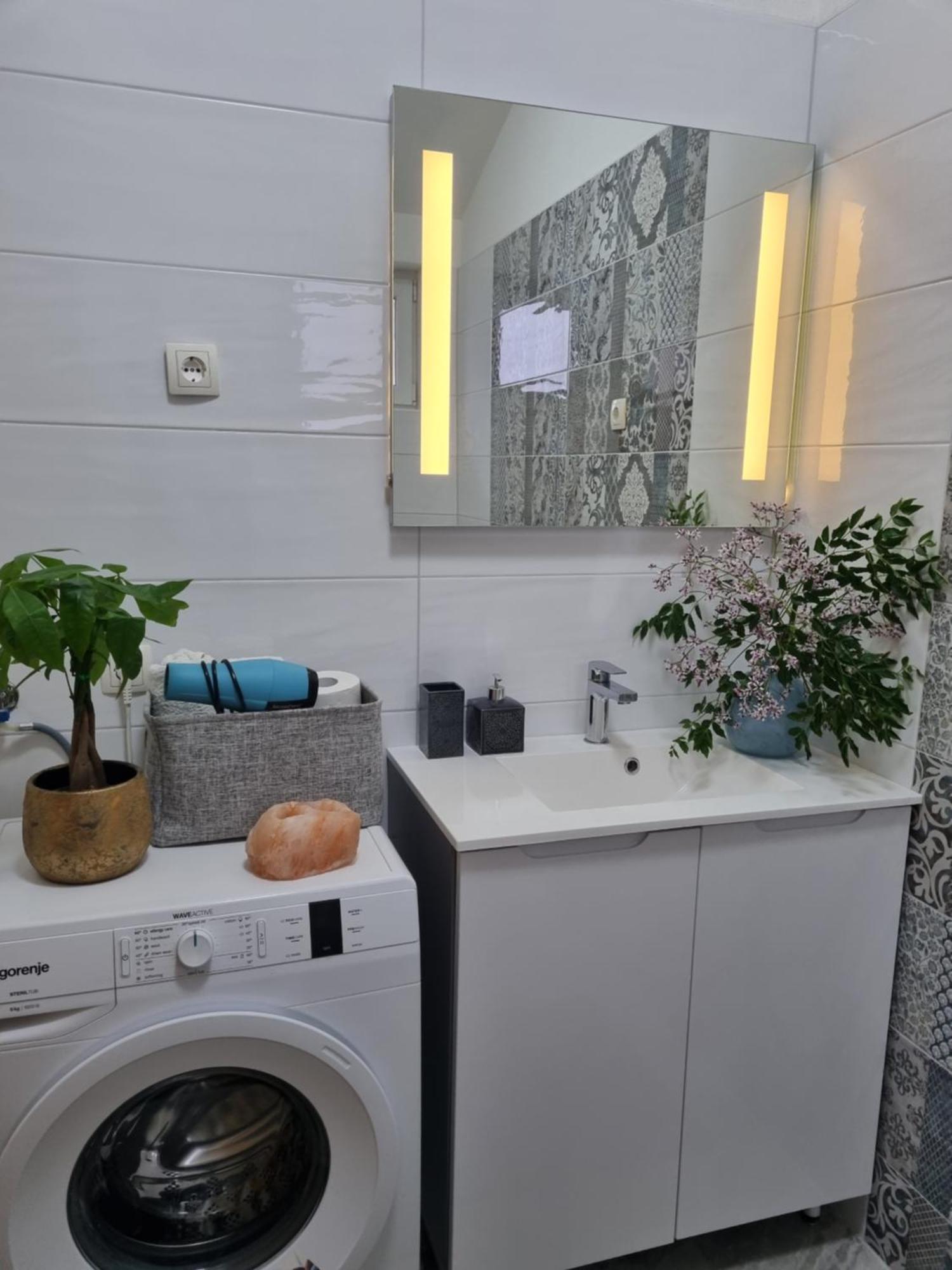 Apartment Emilia Vir