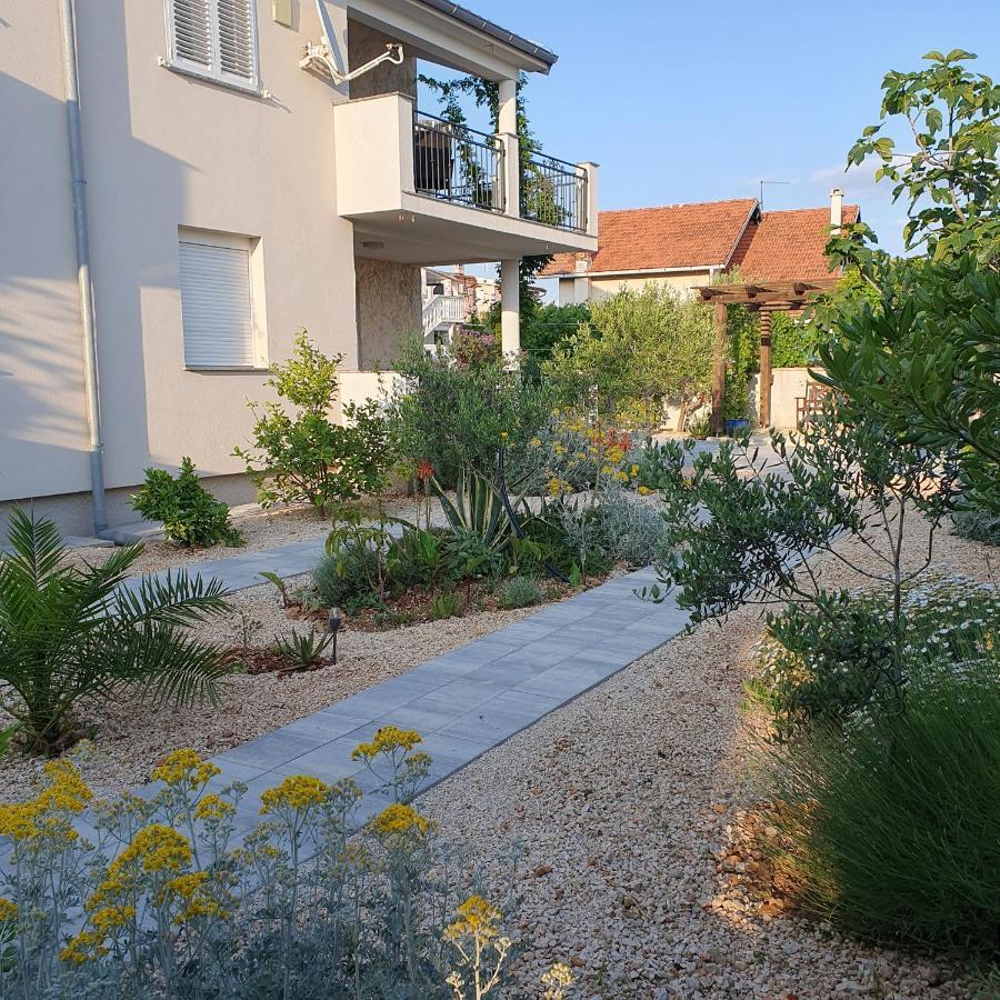 Apartment Emilia Vir